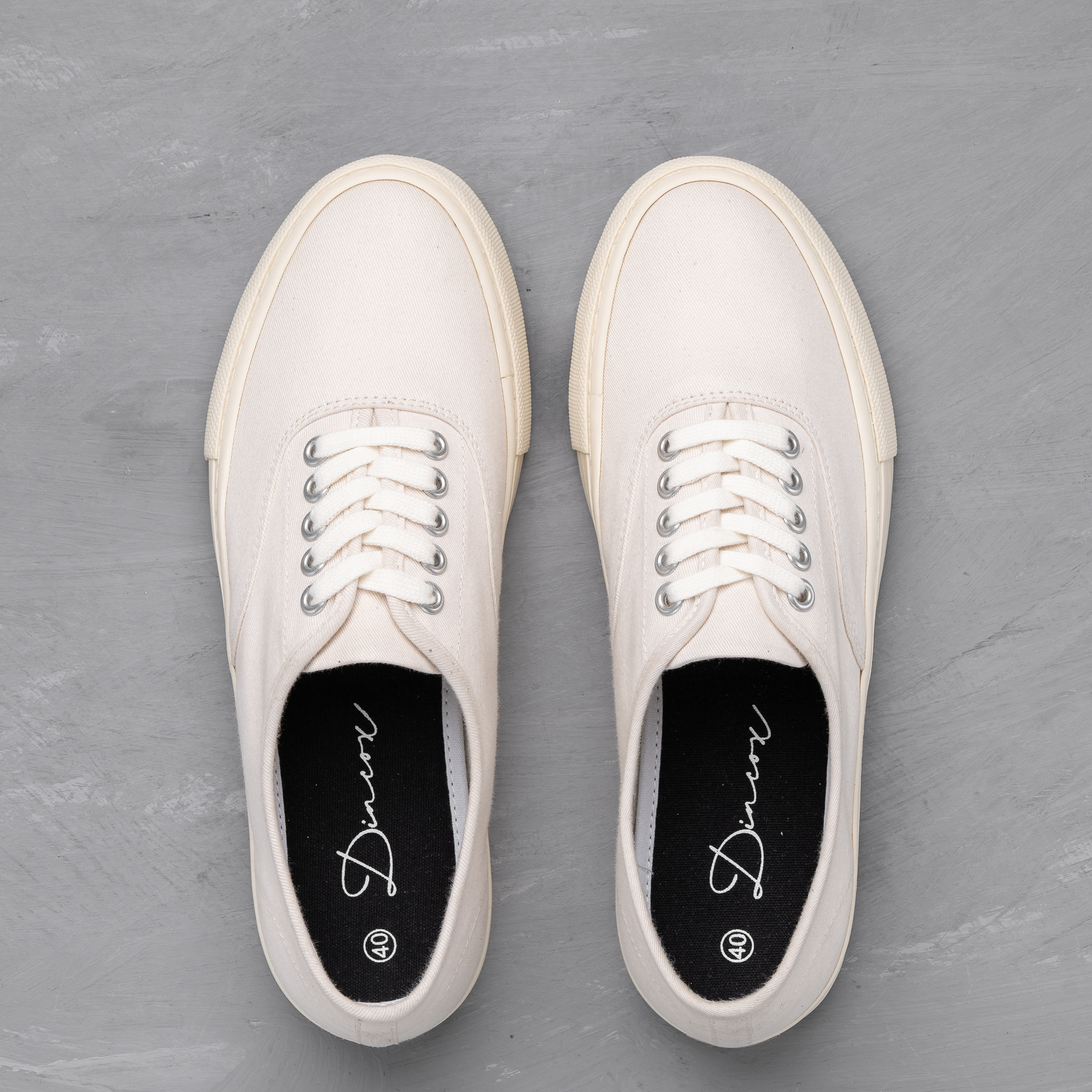 Giày Sneaker Nam Vải Canvas DINCOX E06 Off White Đơn Giản Tinh Tế Sang Trọng