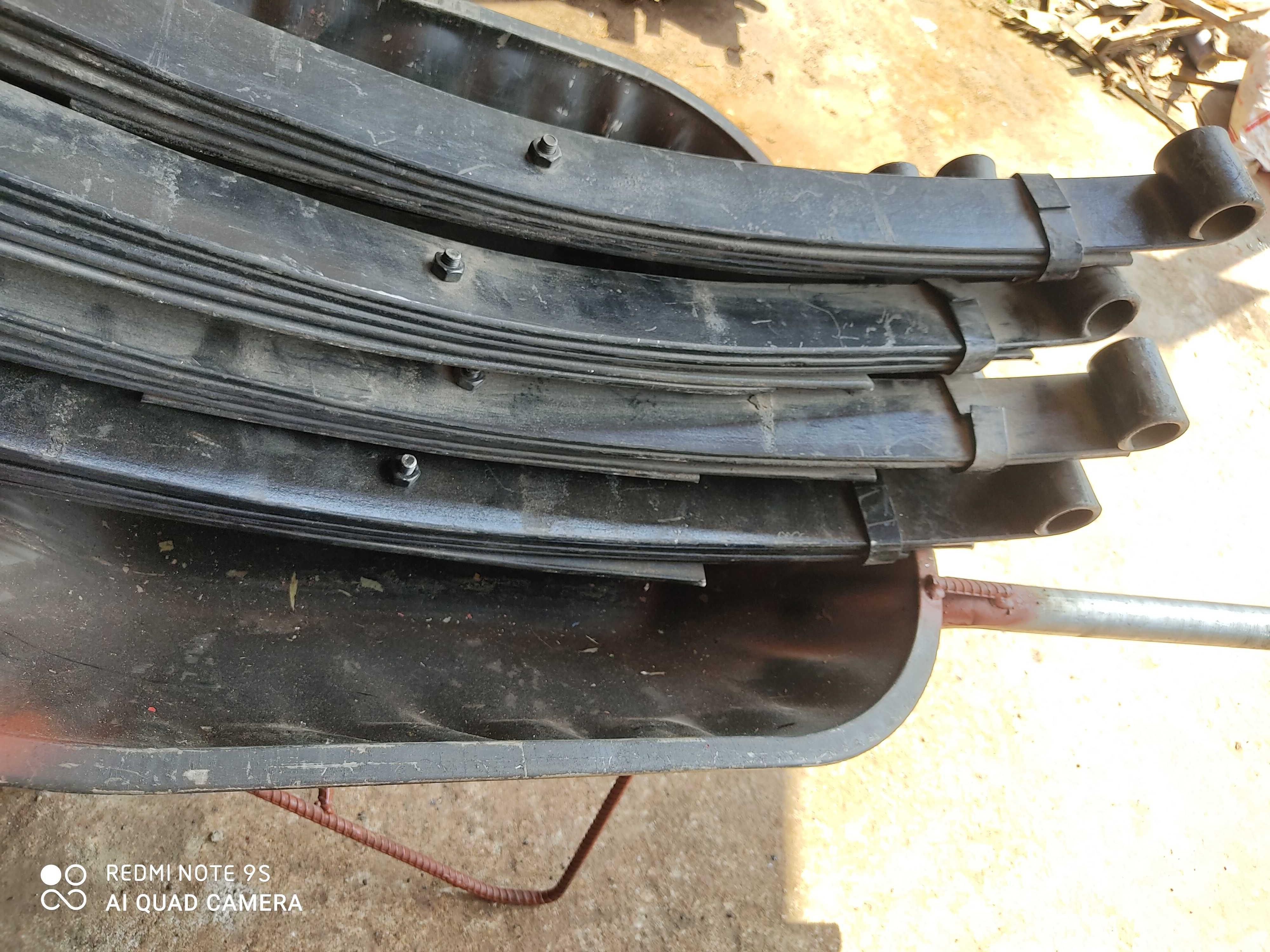 Nhíp xe 5 lá trọng tải 800 kg bền đẹp chắc chắn Nhíp xe kéo Nhíp xe lôi
