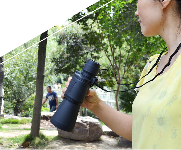 Ống nhòm du lịch 10X50