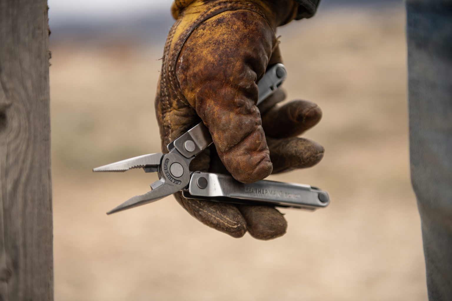 Dụng cụ cầm tay đa năng Leatherman Bond (14 công cụ) - Bảo hành chính hãng 25 năm