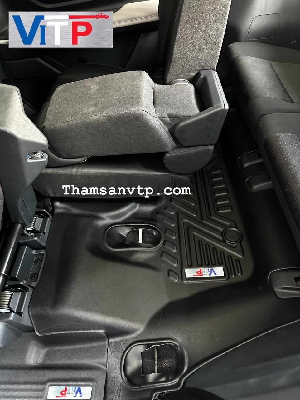 Thảm Sàn ViTP Toyota Veloz Cross full Tràn Viền Bậc Cửa