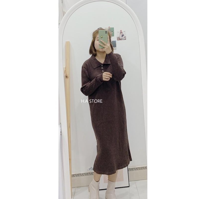 Đầm len cổ sen đính cúc