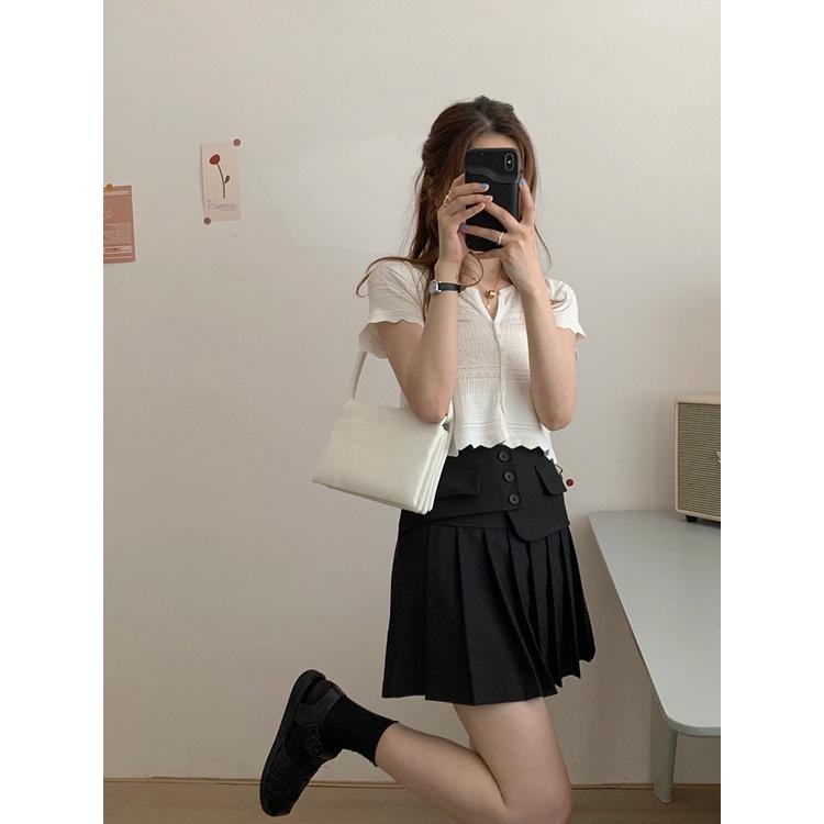 MS247 Áo len lỗ đính khuy viền sóng dáng ngắn