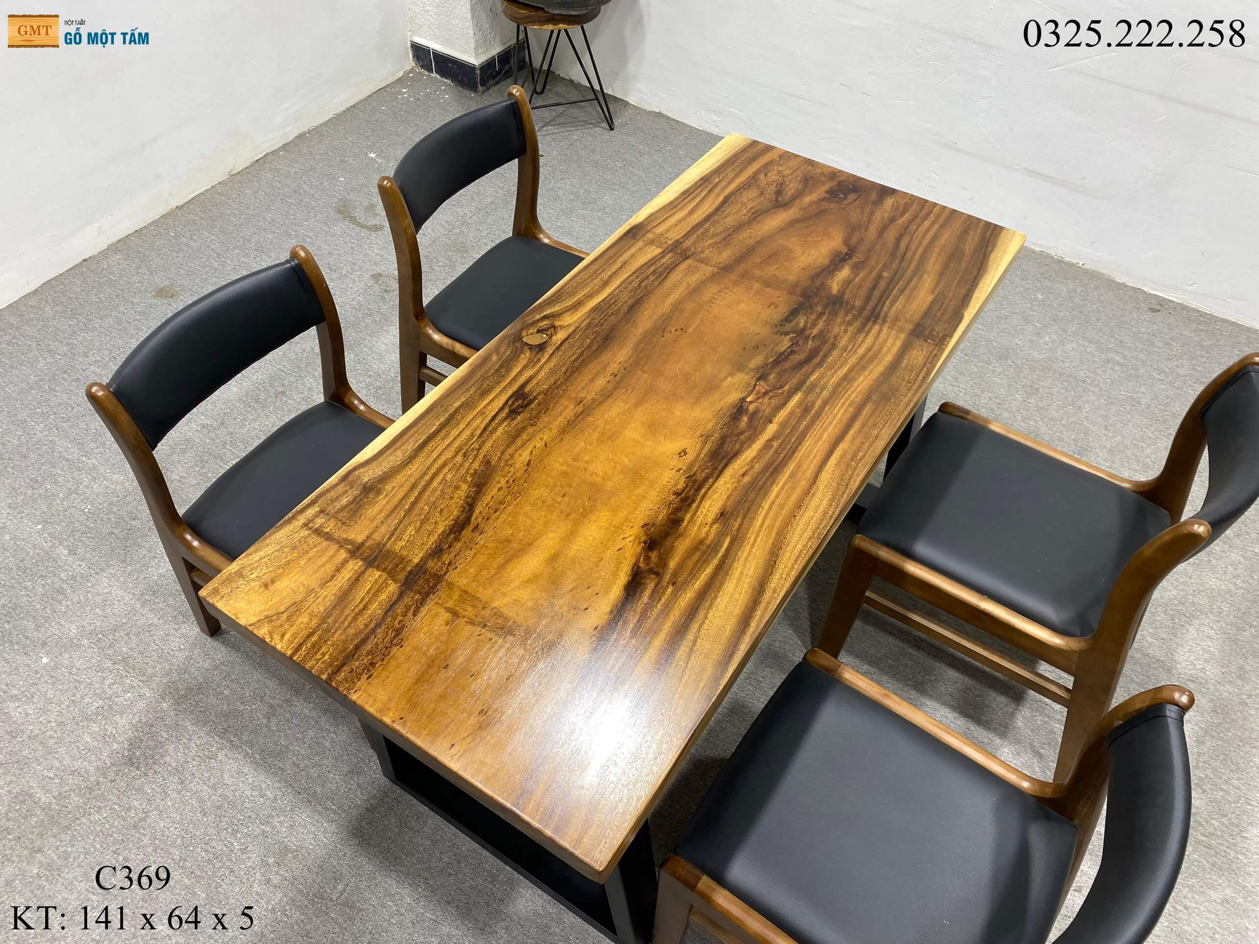 Bàn Sân Vườn Gỗ Me Tây, Bàn Ăn Gỗ Me Tây, Bàn Gỗ Me Tây Nguyên Tấm Dài 1,41m Rộng 64cm Dày 5cm