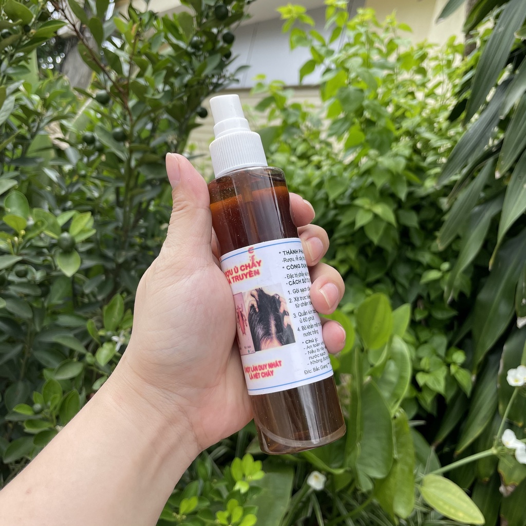 Dầu Gội Hết Chấy Chí. Ủ Chấy Cho Bé.  Dùng 1 Lần Là Hết. Số lượng 1 chai 150ml.