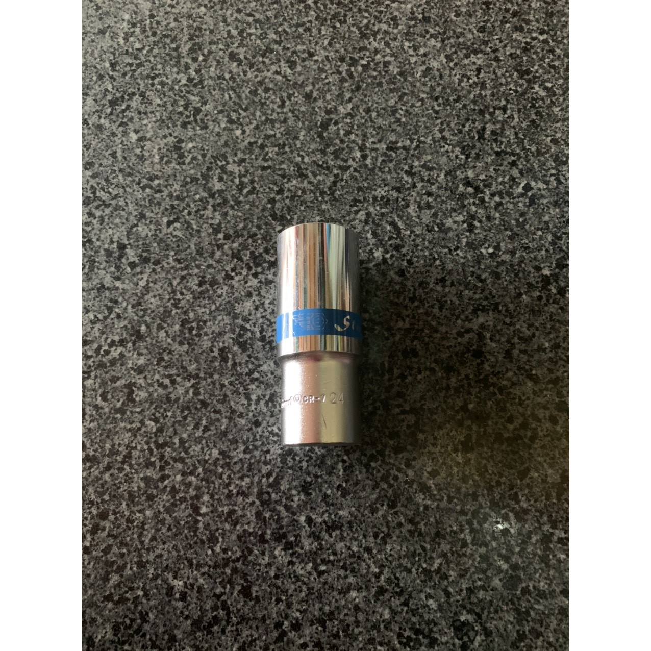 Đầu típ ngắn chuôi lục giác gồm 10 size từ 8mm - 17mm