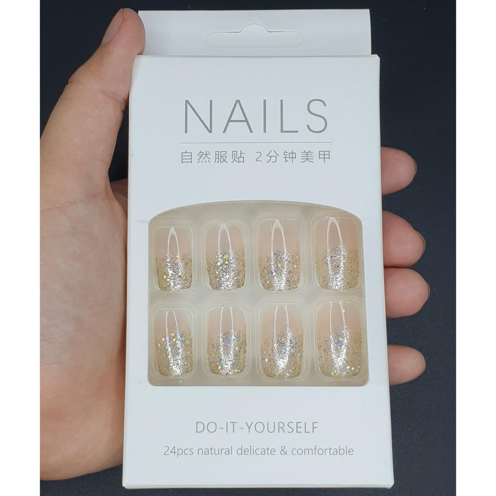 Bộ 24 móng tay giả nhũ màu tự nhiên SẴN KEO DÁN