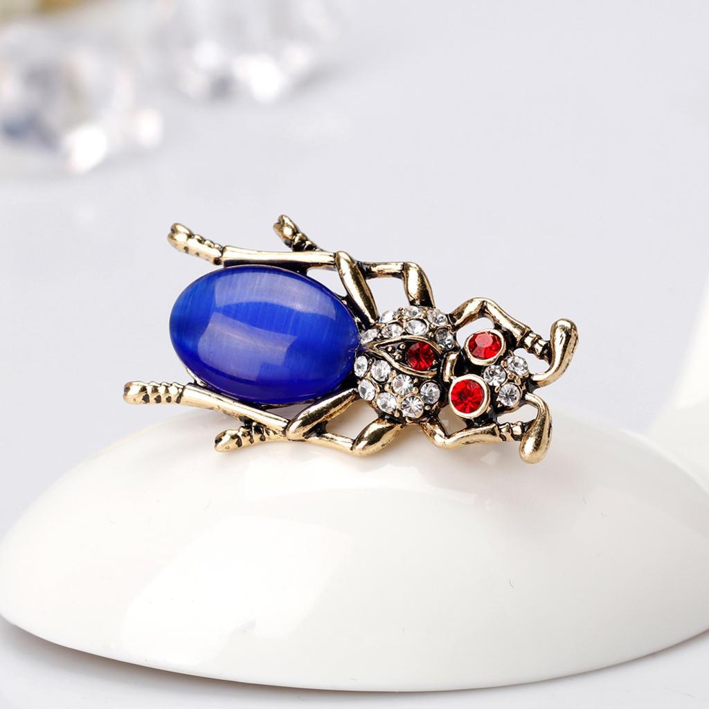 Charming Vintage Rhinestone Bee Brooch Pin Clothes Decor