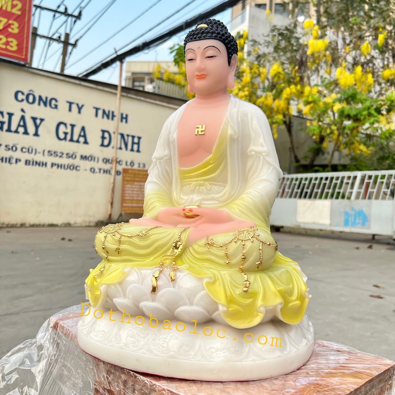 Tượng Phật Bổn Sư Thích Ca Mâu Ni bằng đá nhập khẩu cao cấp  cao 40cm – Màu trắng