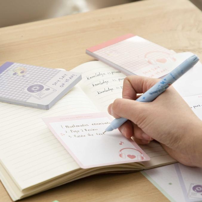 Giấy Note Notepad Sổ Ghi Chú Xé Họa Tiết Dễ Thương Deli - Sổ Notepad Nhiều Màu Cute - EA614