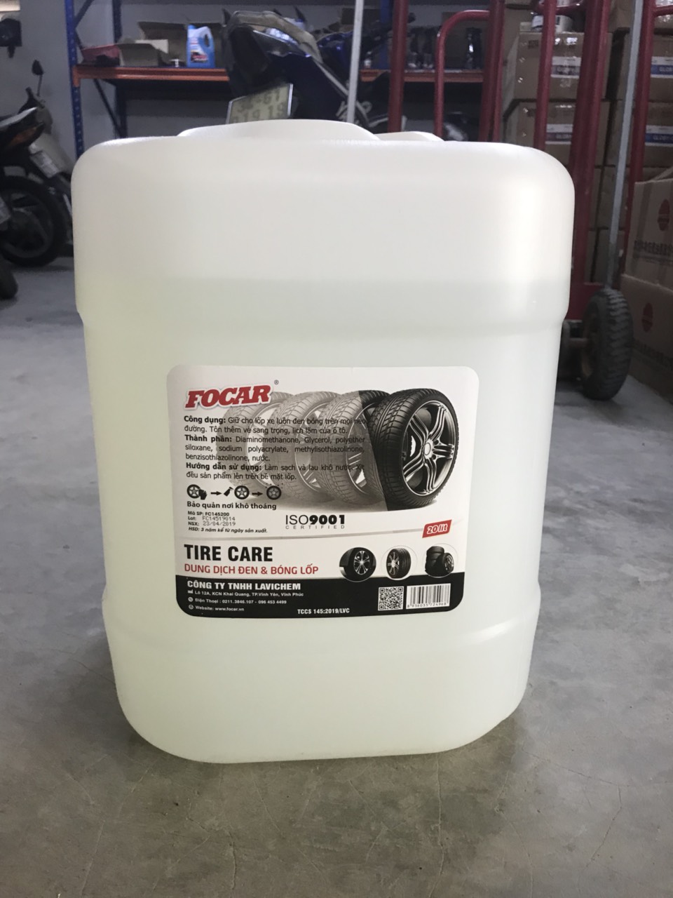 Dung dịch dưỡng ĐEN BÓNG LỐP XE FOCAR Tire Care can 20L Tiết kiệm