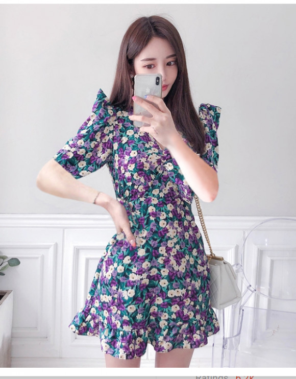 ĐẦM HỌA TIẾT  CỔ V XINH XẮN DH059