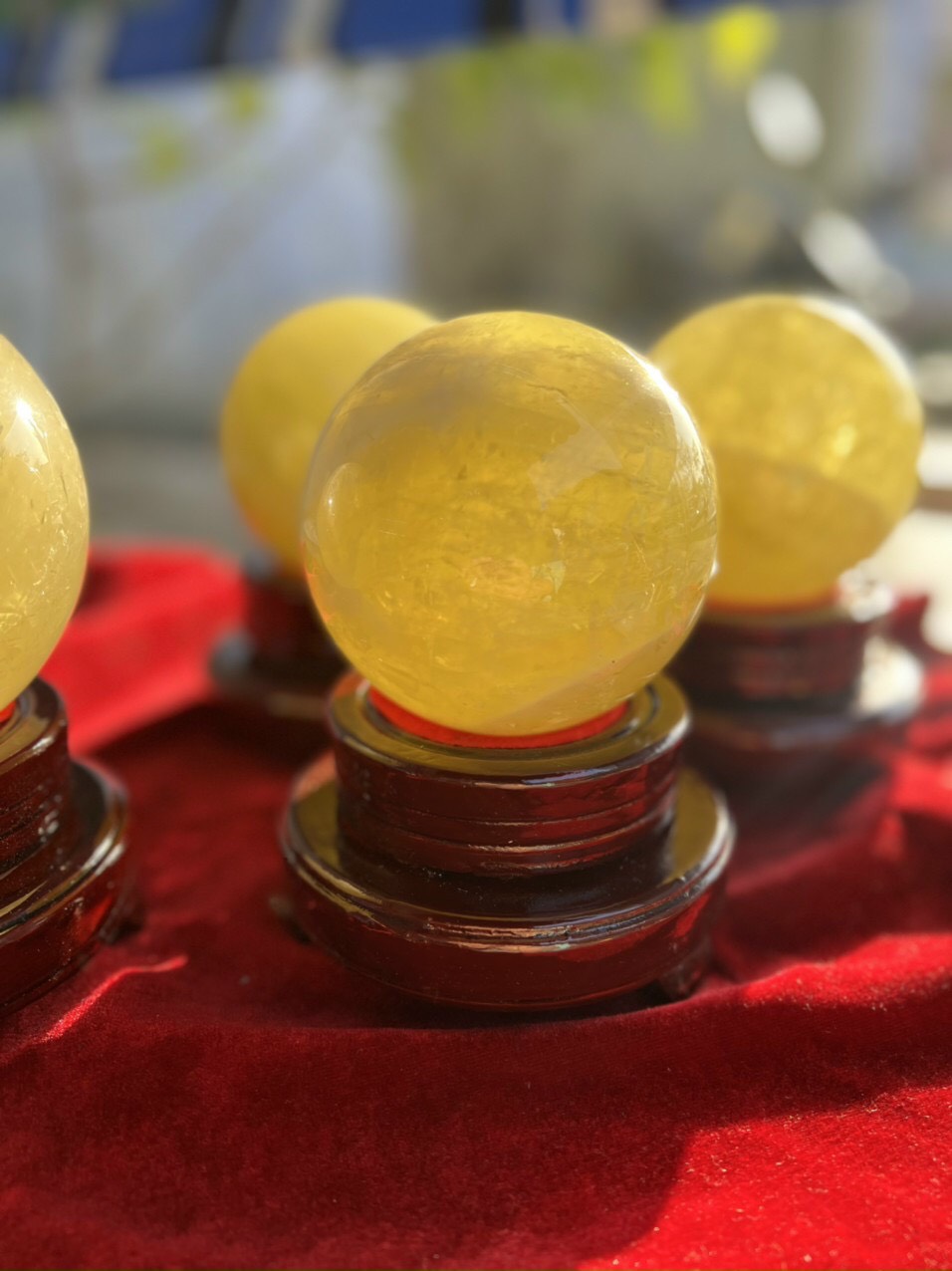 Bi cầu phong thủy, quả cầu đá canxit màu vàng mật - từ 8cm - 15cm