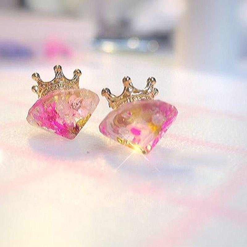 Chụp Vương Miện Cho Sản Phẩm Móc Khóa Resin - Trường Thịnh Sài Gòn