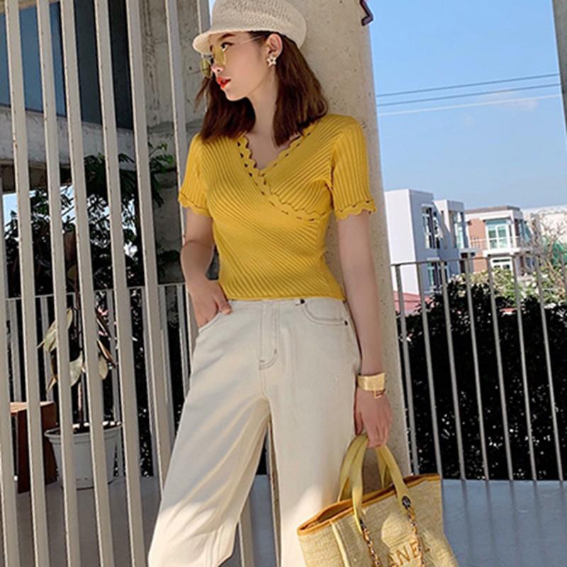 Áo dệt kim tay ngắn cổ chữ V phong cách Hàn Quốc quyến rũ