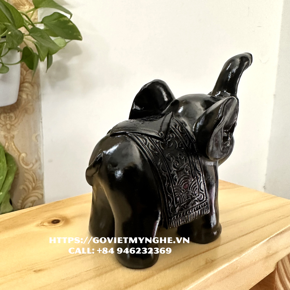 Tượng con voi đá trang trí phong thủy trang trí bàn làm việc - Màu đen tuyền - Chiều cao 11cm