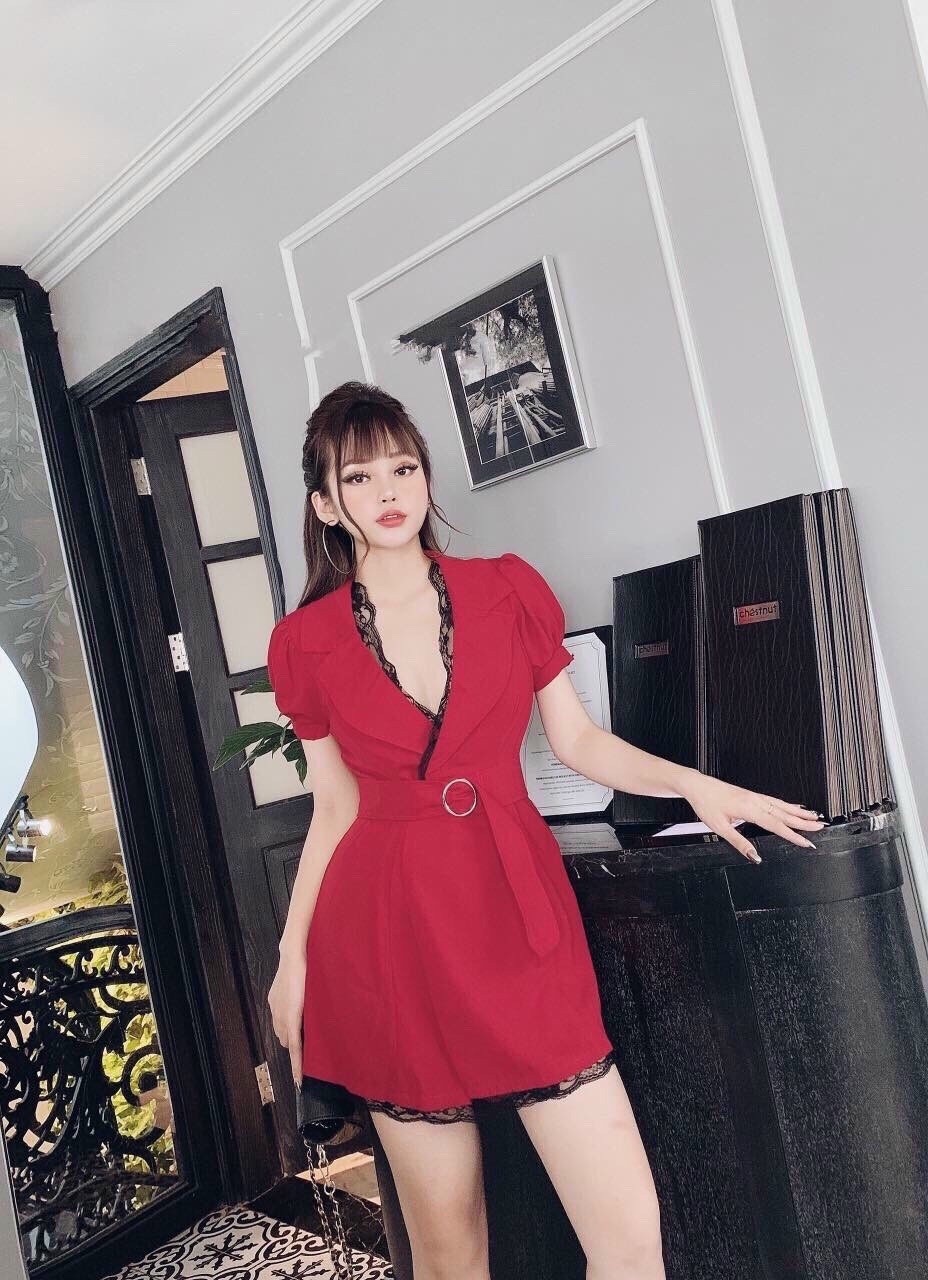 Đầm cổ vest phối ren