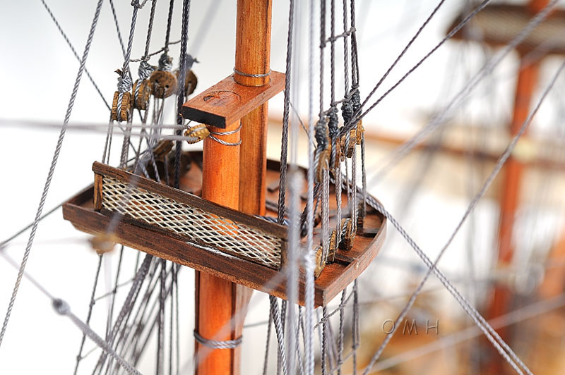 Mô Hình Thuyền Chiến Bằng Gỗ HMS Victory Large Dùng Để Trưng Bày Trang Trí Dài 97 Cm