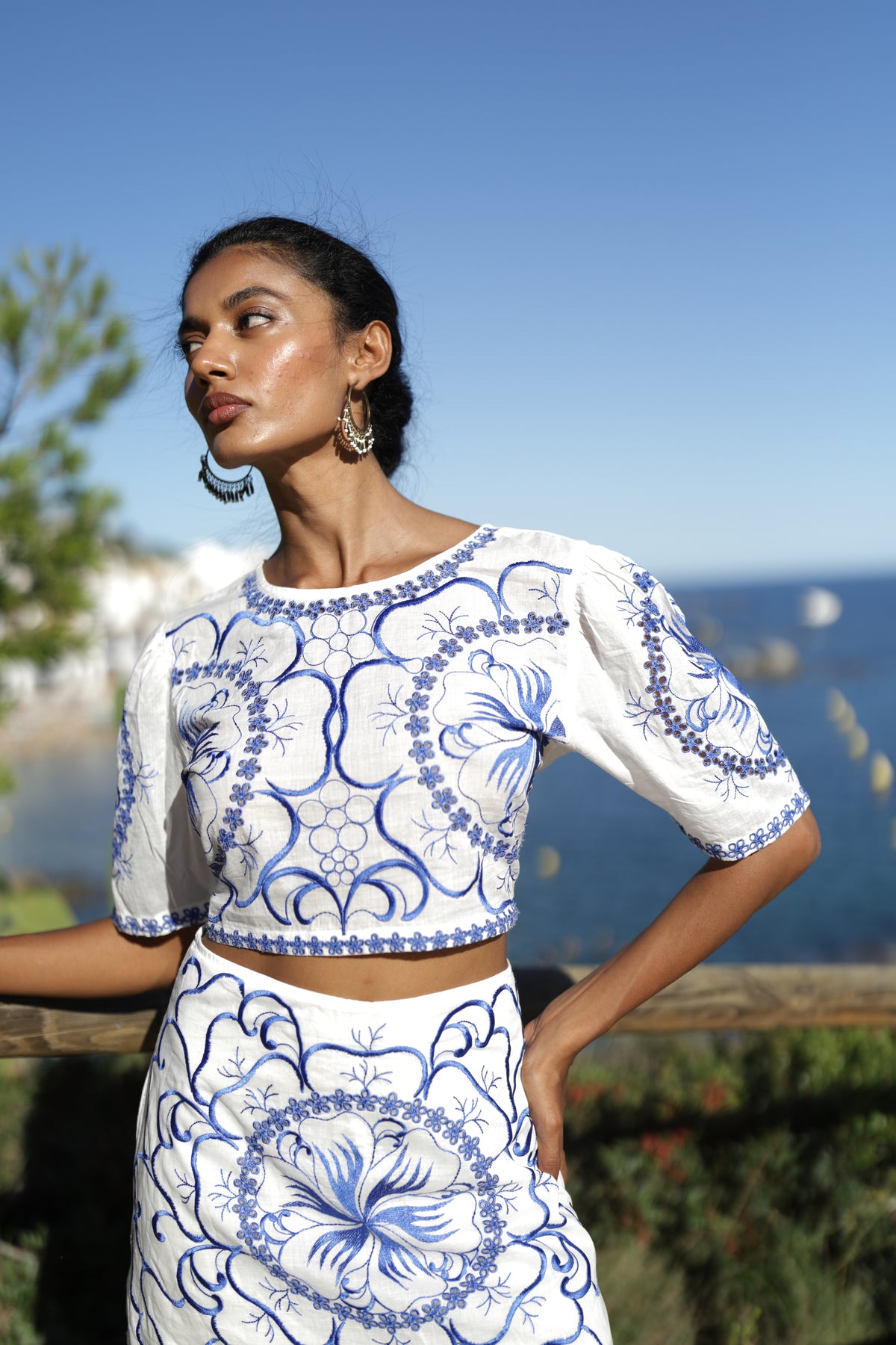 Áo Thêu Cotton Cao Cấp Luna Llena