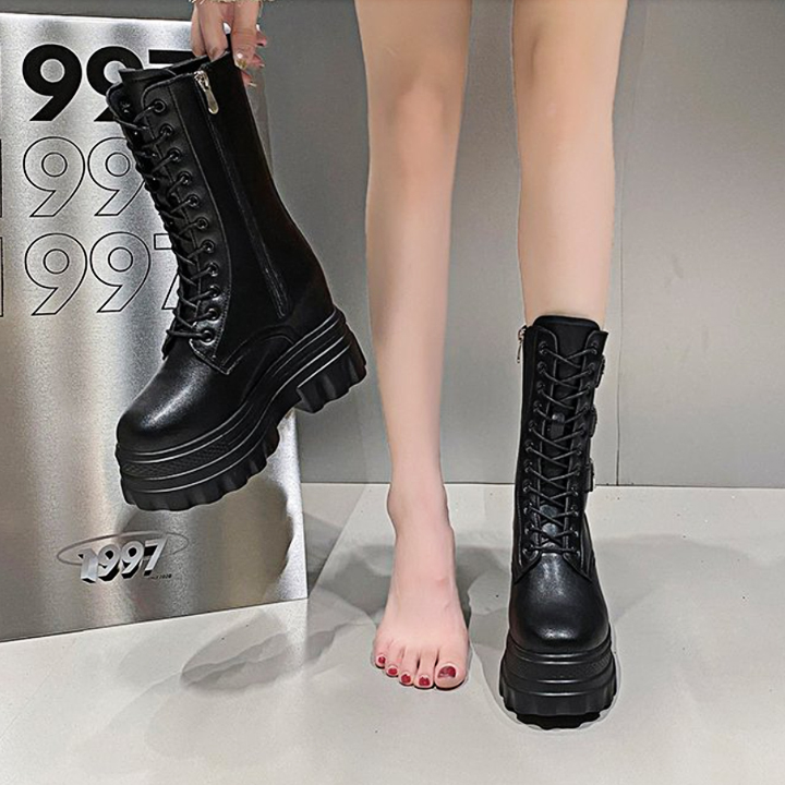 Giày Boots cổ lỡ 3 quai Đế xuồng 9.5cm PB590-4188