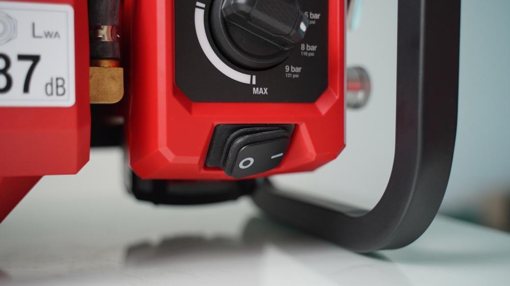 MÁY NÉN KHÍ PIN MILWAUKEE M18 FAC-0 (TẶNG PIN 12AH + SẠC M12-18C) - HÀNG CHÍNH HÃNG