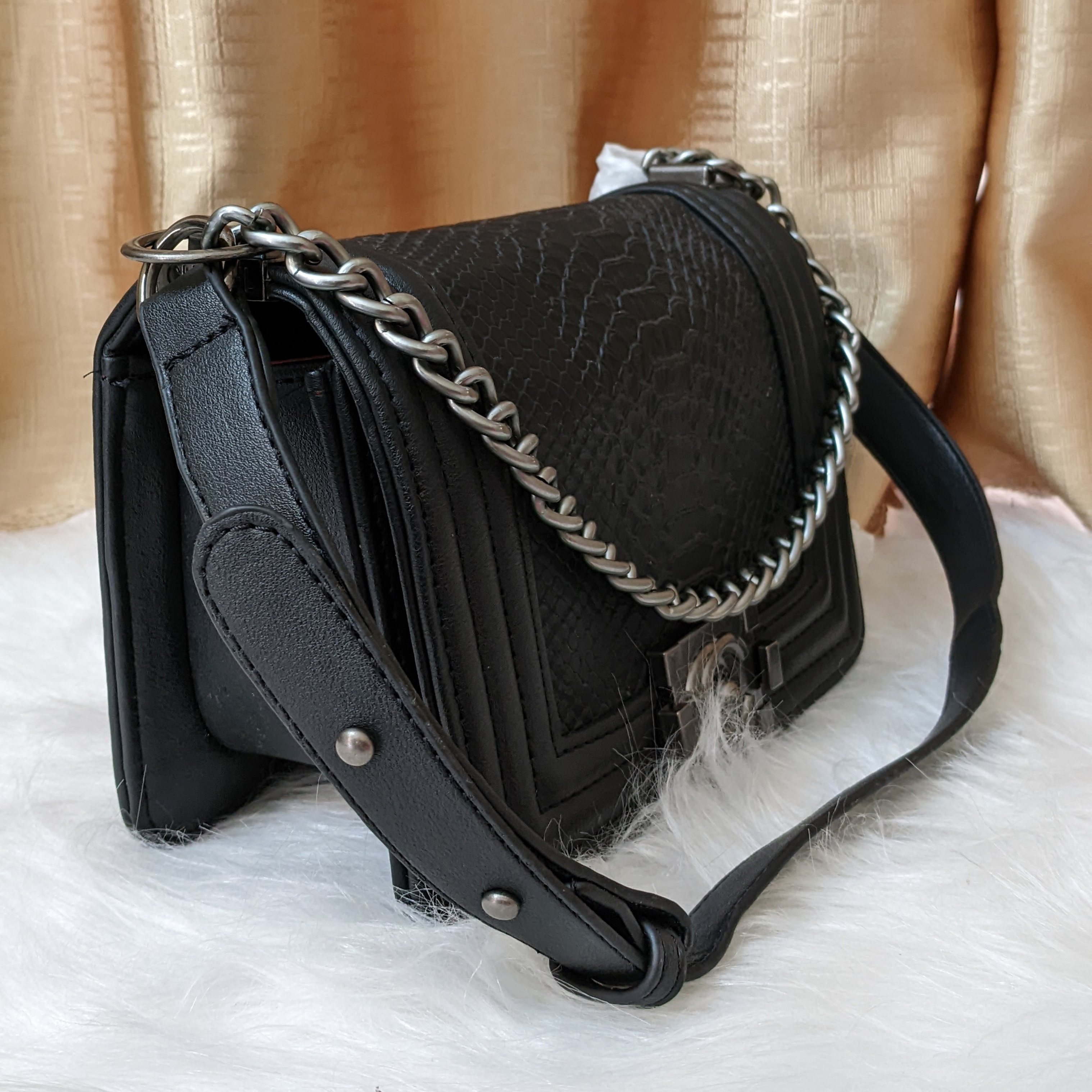 Túi đeo vai, đeo chéo nữ ZuCi A13 da rắn size 20cm sang trọng, xịn sò thời trang QC loại đẹp