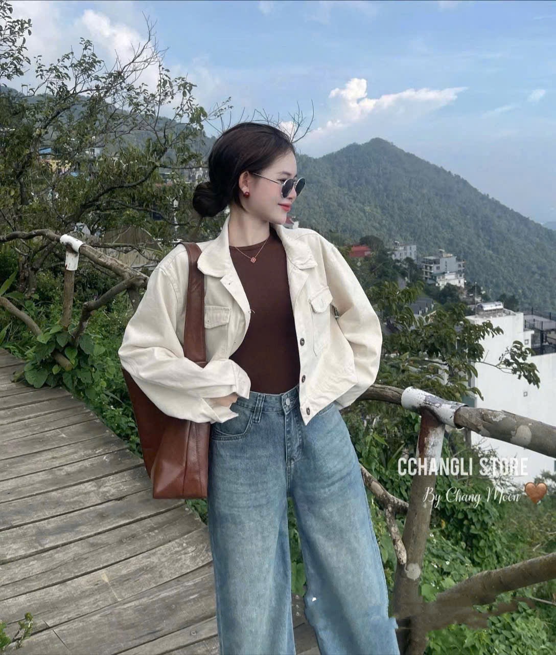 Áo Khoác Jean Nữ Màu Trắng Dáng Basic Dễ Phối