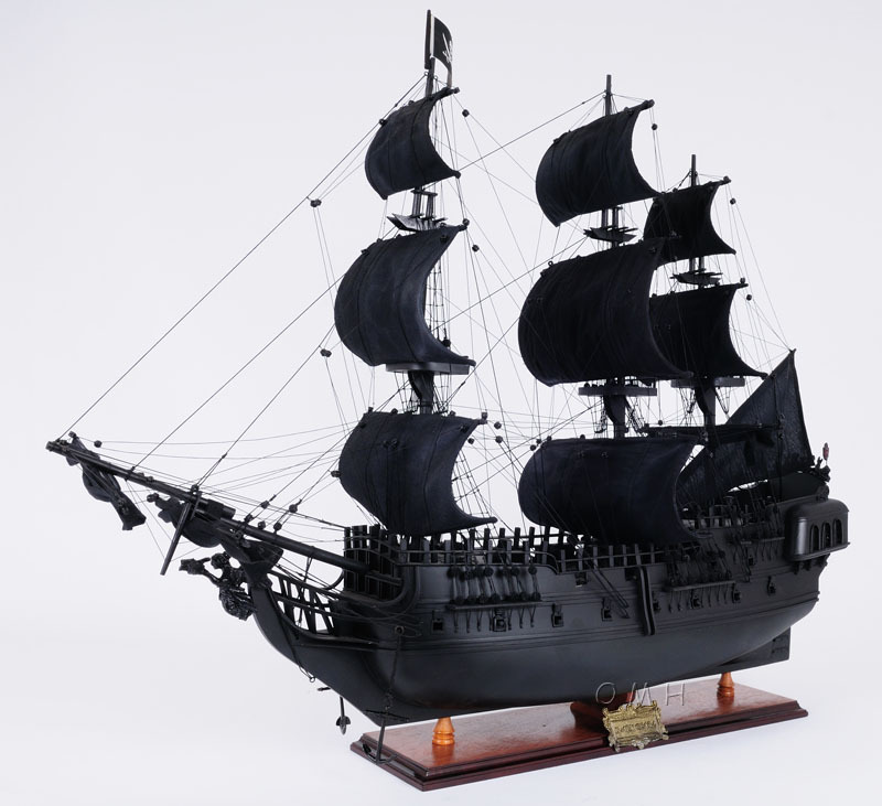 Mô hình thuyền cướp biển hải tặc gỗ trang trí nhà cửa Black Pearl dài 85cm