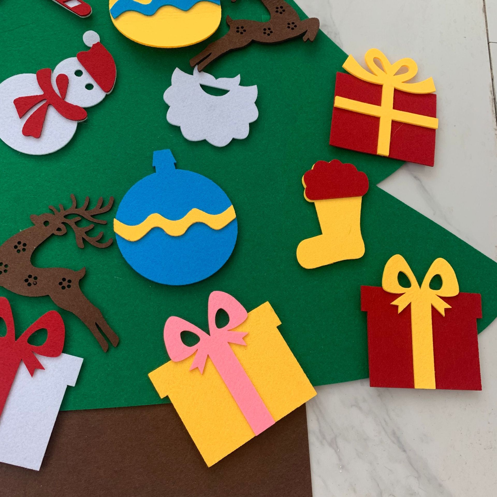 Cây Thông Noel Dán Tường Bằng Vải Dạ, Cây Thông Noel Treo Tường Trang Trí Giáng Sinh