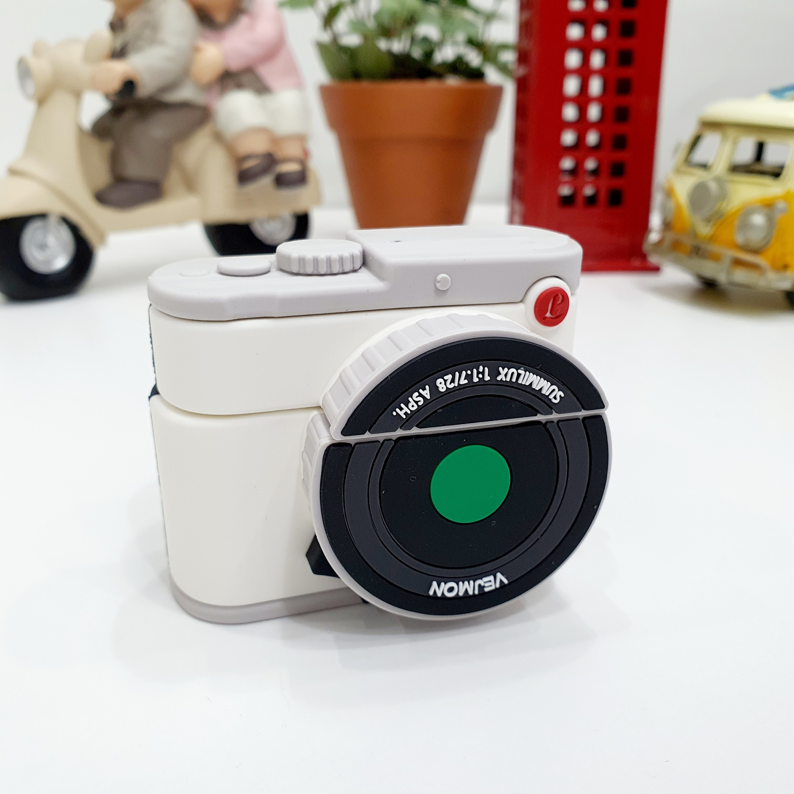 Case Ốp Silicon Bảo Vệ Cho Apple AirPods Pro - Máy Ảnh Màu Trắng