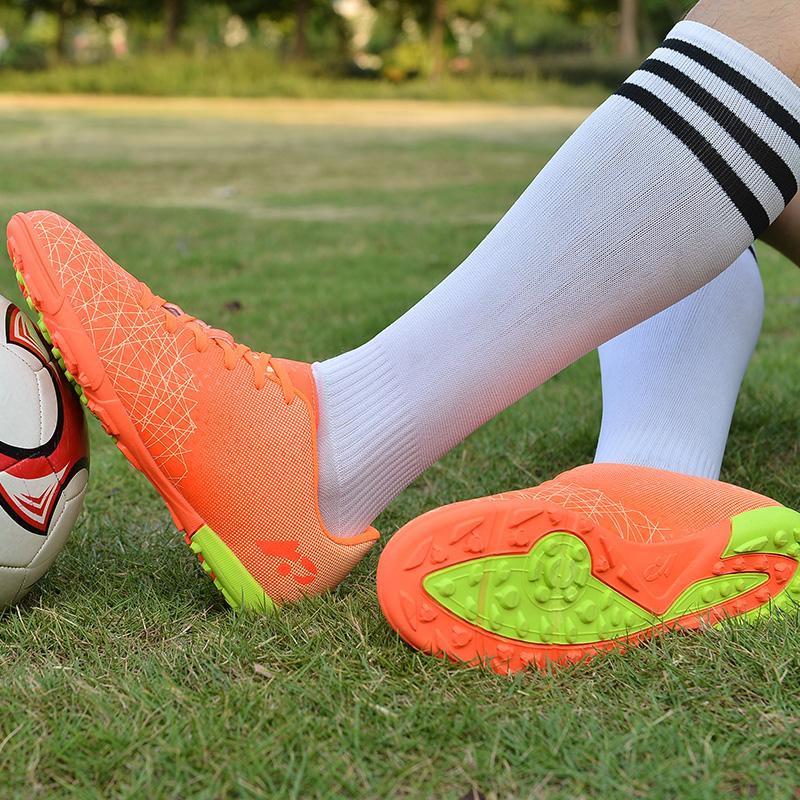 LSYAAAAA 35-45 Nam thấp trên giày bóng đá chuyên nghiệp Giày chống trượt Sinh viên cỏ đào tạo thể thao Giày bóng đá cho người lớn