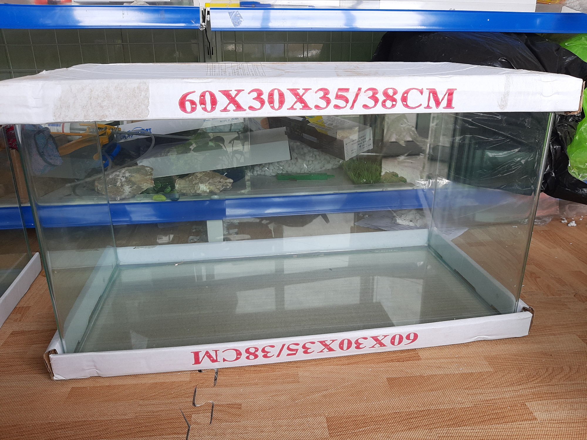 Bể cá mini để bàn kính đúc 60x30x35 cm - hồ cá đúc, hồ cá mini để bàn