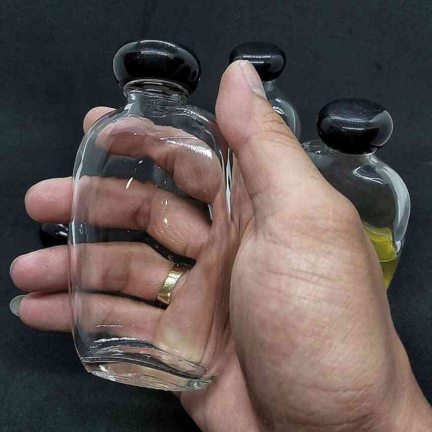 Chai thủy tinh dẹt 100ml  (combo 8 chai) Bầu Dục – Dẹt nắp nhựa đen tròn - Chai thủy tinh nhỏ trong suốt