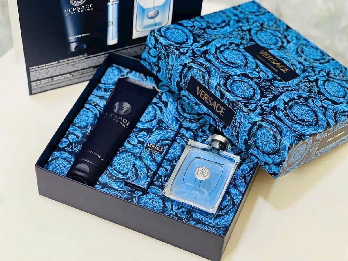 Bộ Nước Hoa Nam Versace Pour Homme Gift Set