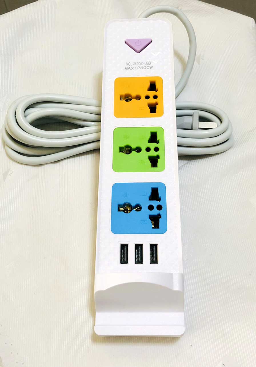 Ổ cắm điện đa năng với 3 lỗ cắm 3 chấu và 3 cổng USB- dây dài 3 mét