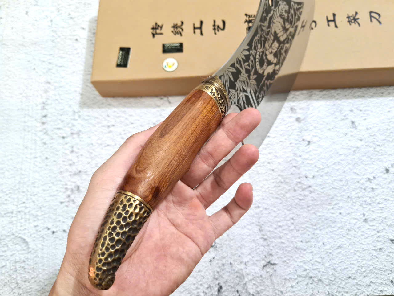 DAO BẾP - DAO THÁI CHẶT HOA VĂN HỔ kDT150 ĐỘC