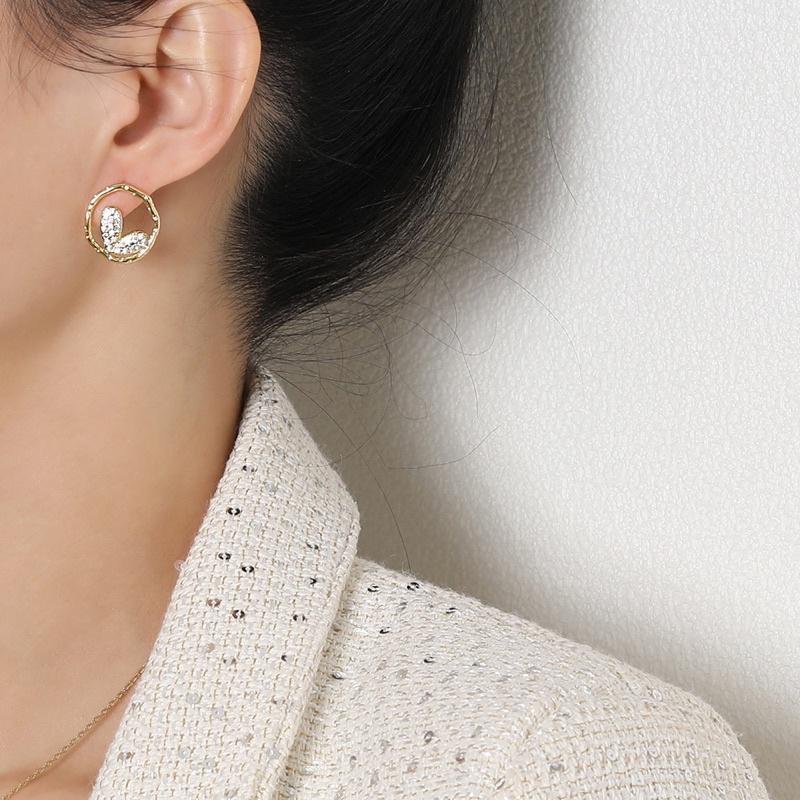 Khuyên tai bông tai nữ tròn trái tim đẹp Ring House