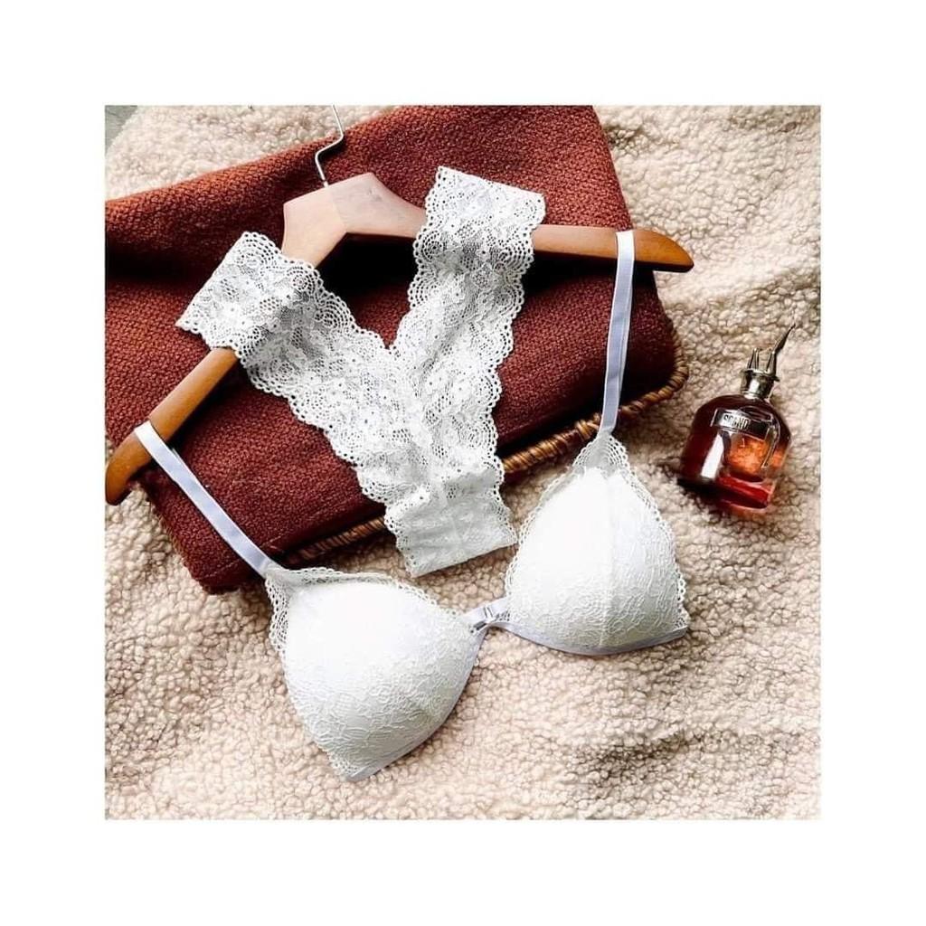 Sét đồ bra ren trắng thiết kế bằng chất liệu vải ren thoáng mát vô cùng sexy và gợi cảm