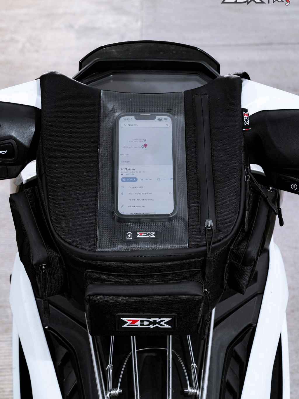 Túi treo xe máy chính hãng ZDK K3, nhiều ngăn, túi treo đầu xe, túi treo ghi đông xe máy chứa đồ dùng, cảm ứng điện thoại tốt - Hàng chính hãng
