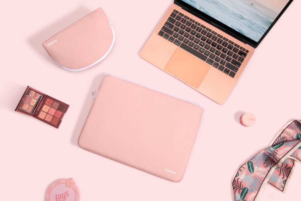 Túi Chống Sốc TOMTOC For Shell Pouch For Macbook Air/Pro 13inch Thể Hiện Phong Cách Của Bạn Với Màu Sắc Rực Rỡ Hàng Chính Hãng
