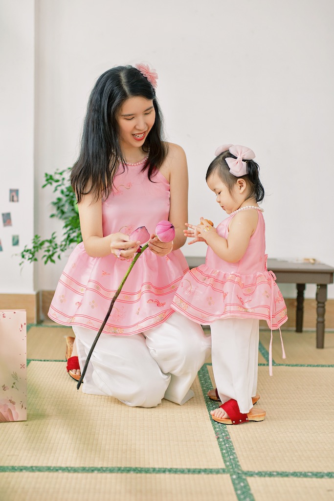 Sumire Store Áo yếm xòe organza Hoa Niên Ca - Hồng