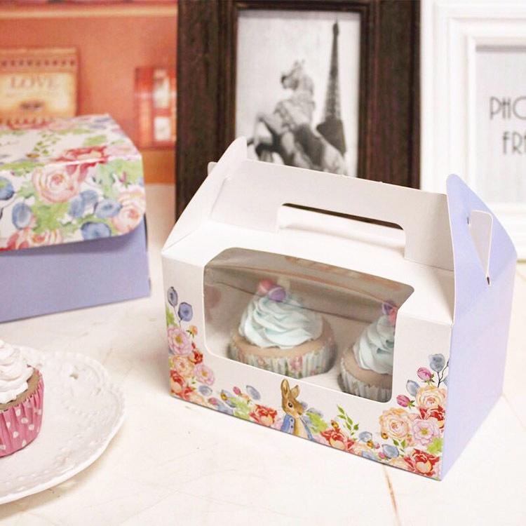 Hộp giấy Kraft mặt kính Mica trong đựng bánh Cupcake hình thỏ Peter (kèm đế) J7ST2000027