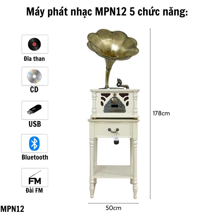 Bộ máy phát nhạc loa kèn đồng MPN12 trắng. Máy đọc đĩa than chất liệu gỗ sồi. Máy phát nhạc tân cổ điển da chức năng. Máy chạy đĩa than, đĩa CD, USB, Bluetooth và đài FM. Kích thước 50x42x178cm