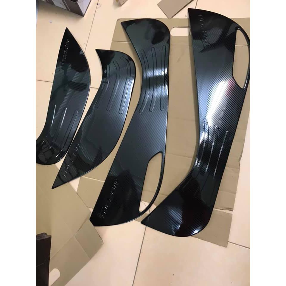 Ốp Tapli Cửa Dành Cho Xe Tucson 2016 đến 2020 Mẫu Titan