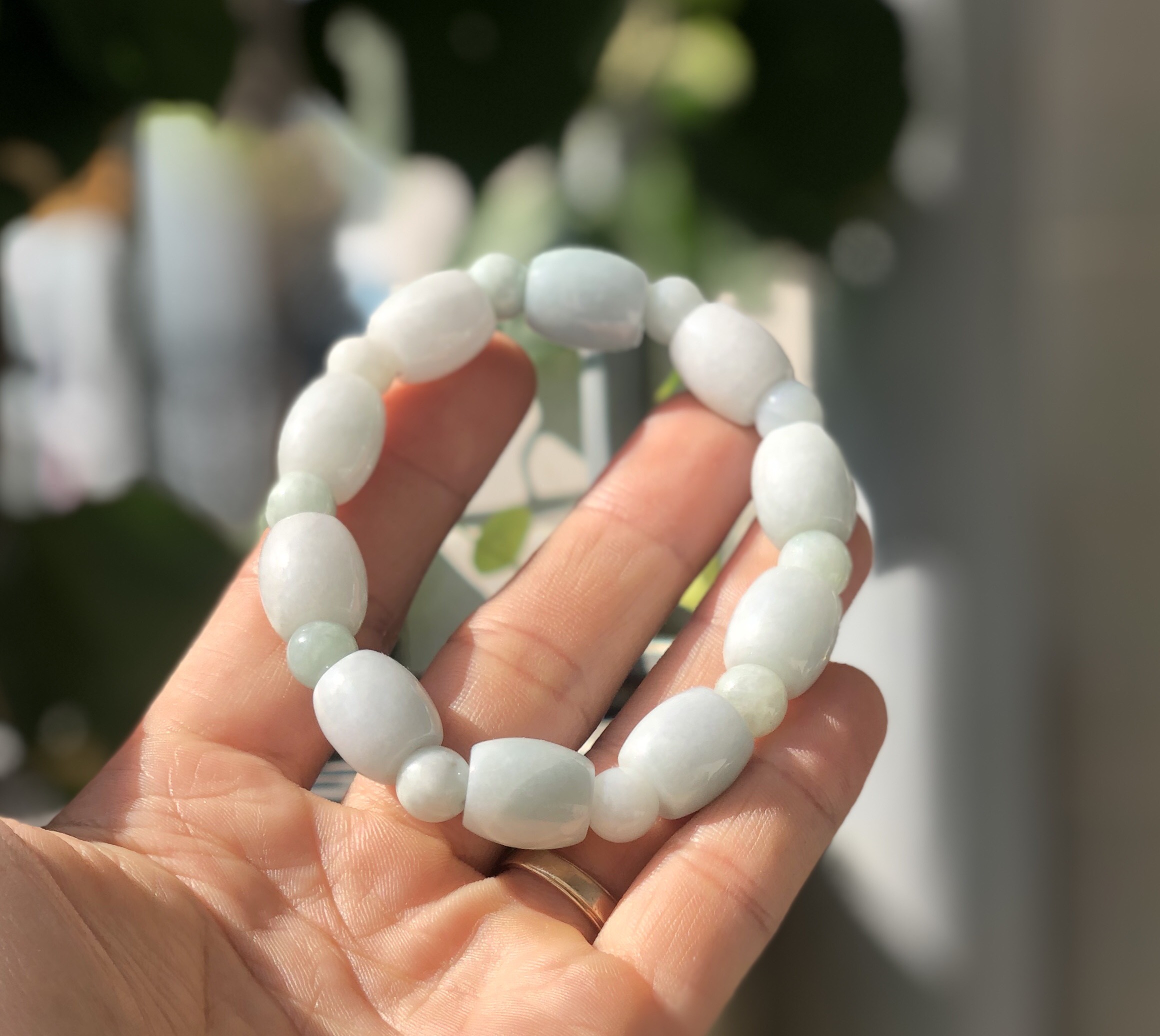 Vòng tay lu thống đá ngọc jediet 12 mm