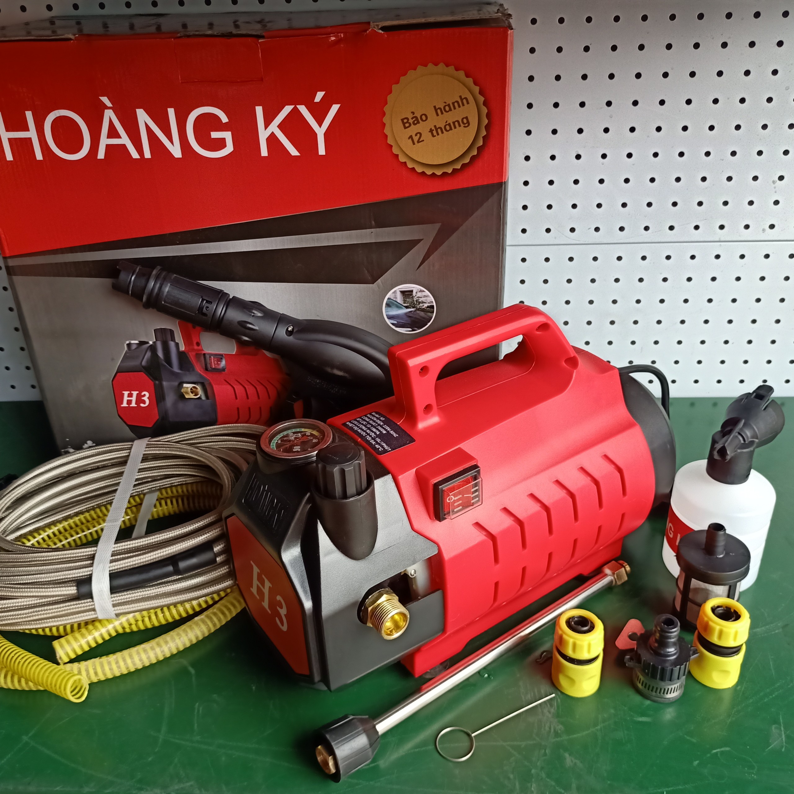 máy phun xịt rửa xe điều chĩnh áp công suất 2400W tặng thanh nối vòi xịt bình tạo bọt tuyết