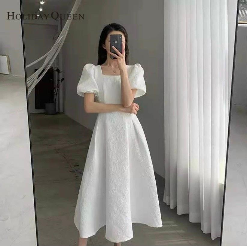 ĐẦM XÒE GẤM XỐP CỔ VUÔNG 13373