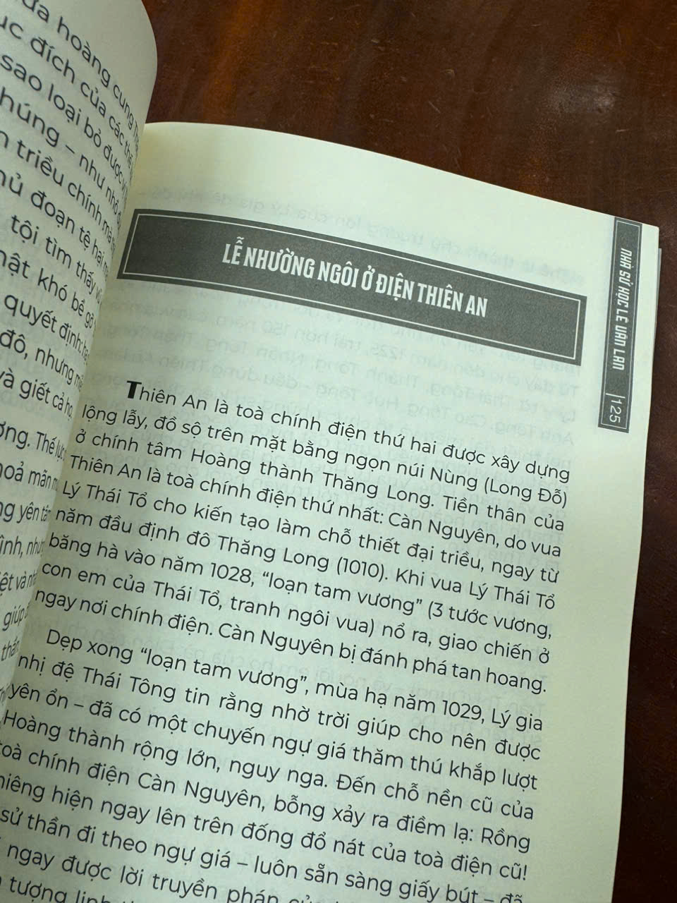 NGÀN XƯA THĂNG LONG - Nhà sử học Lê Văn Lan - Hanoibooks