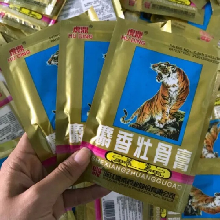 ComBo 4 Gói 16 miếng Cao Dán Nội Địa Trung Quốc