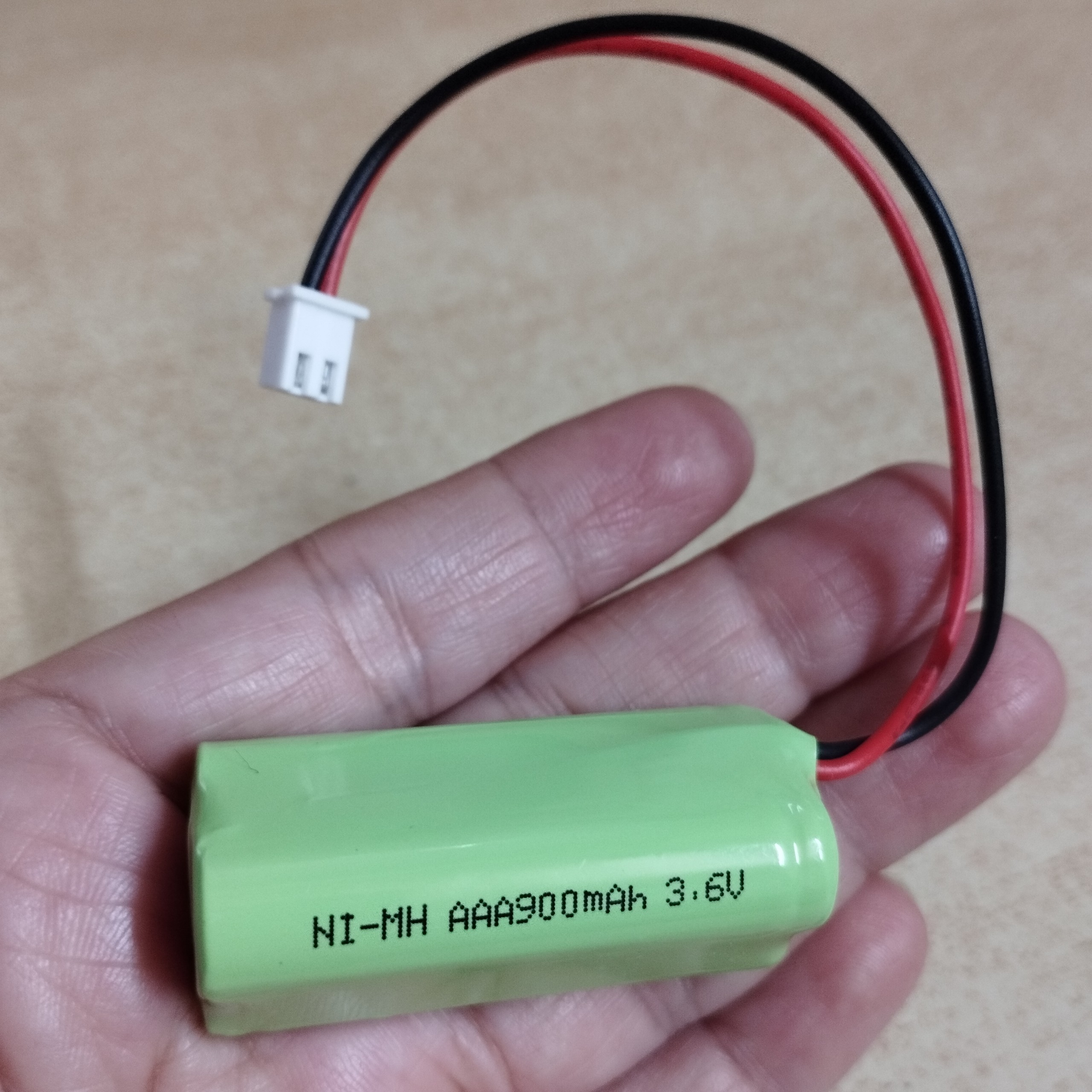 Pin sạc xếp chồng tam giác điện áp 3.6V dung lượng 900mah